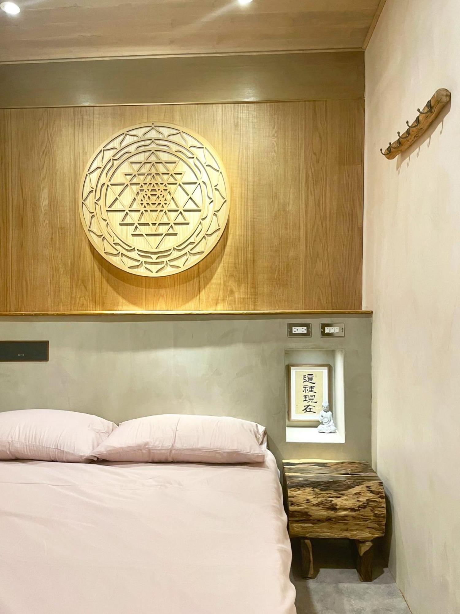 Apartamento 醒覺旅人-訂房後需聯繫轉帳 Tainan Exterior foto