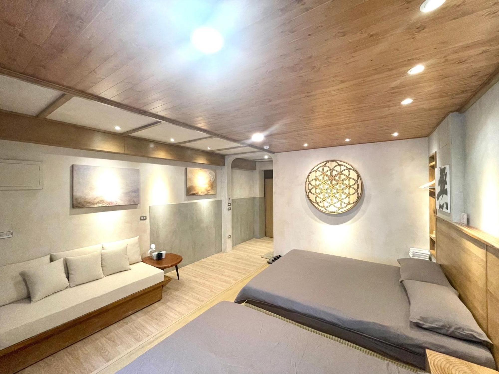 Apartamento 醒覺旅人-訂房後需聯繫轉帳 Tainan Exterior foto