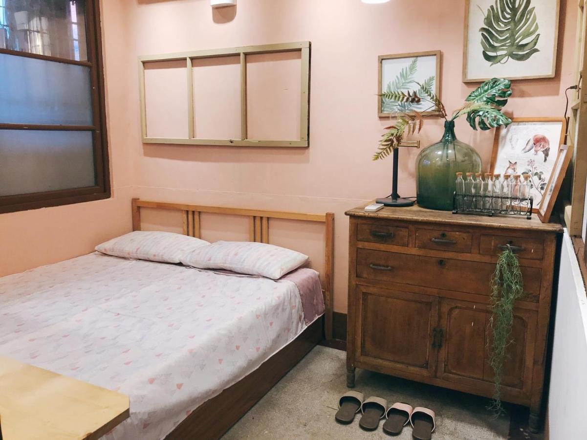 Apartamento 醒覺旅人-訂房後需聯繫轉帳 Tainan Exterior foto