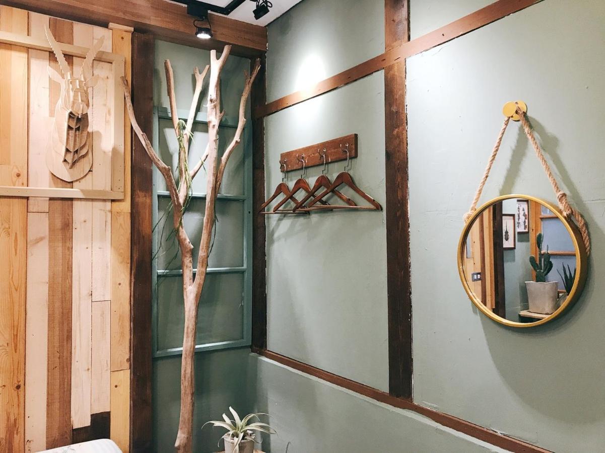 Apartamento 醒覺旅人-訂房後需聯繫轉帳 Tainan Exterior foto