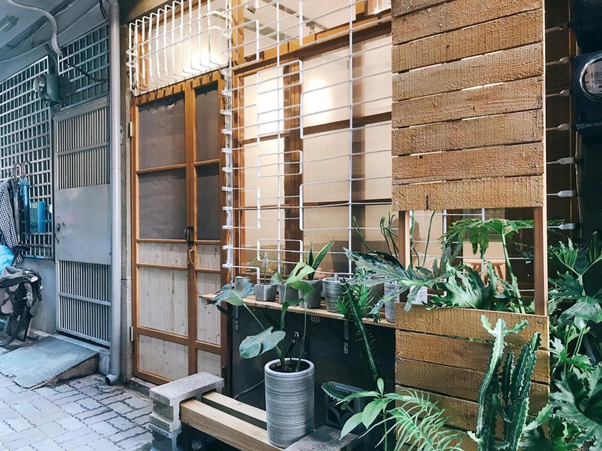 Apartamento 醒覺旅人-訂房後需聯繫轉帳 Tainan Exterior foto