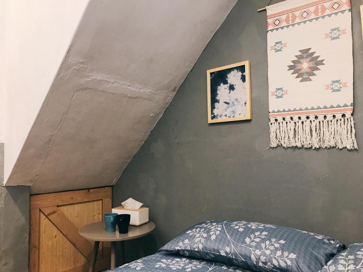 Apartamento 醒覺旅人-訂房後需聯繫轉帳 Tainan Exterior foto